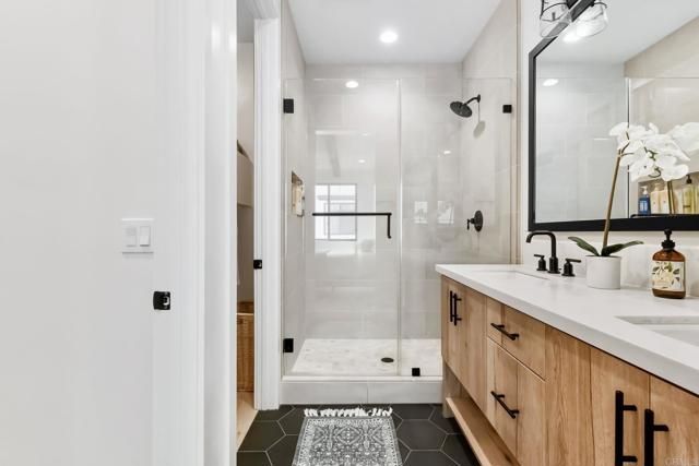 1400 Anacona Place 105, Encinitas, CA 92024