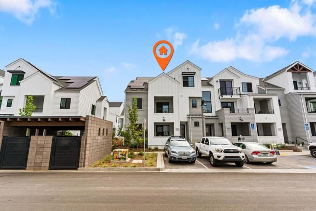 1400 Anacona Place 105, Encinitas, CA 92024