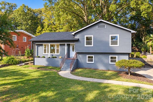 1827 Edgewater Drive, Charlotte, NC 28210