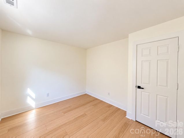1827 Edgewater Drive, Charlotte, NC 28210