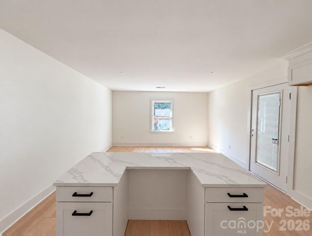 1827 Edgewater Drive, Charlotte, NC 28210