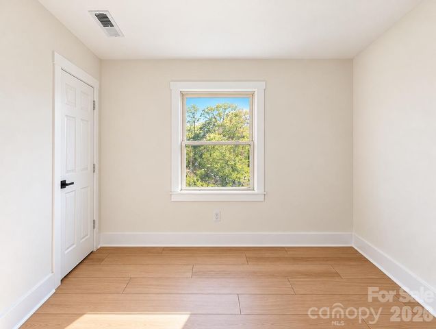 1827 Edgewater Drive, Charlotte, NC 28210