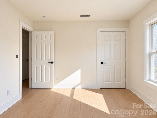 1827 Edgewater Drive, Charlotte, NC 28210