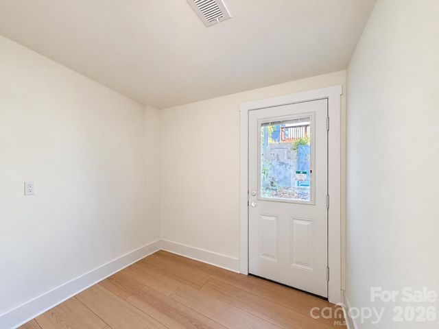 1827 Edgewater Drive, Charlotte, NC 28210