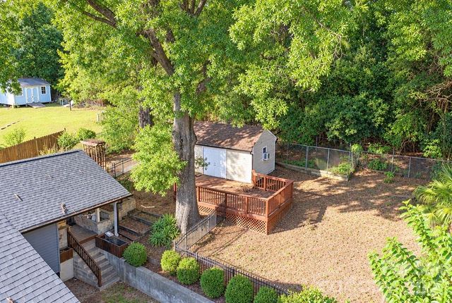 1827 Edgewater Drive, Charlotte, NC 28210