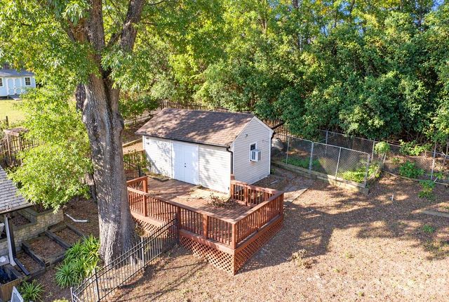1827 Edgewater Drive, Charlotte, NC 28210