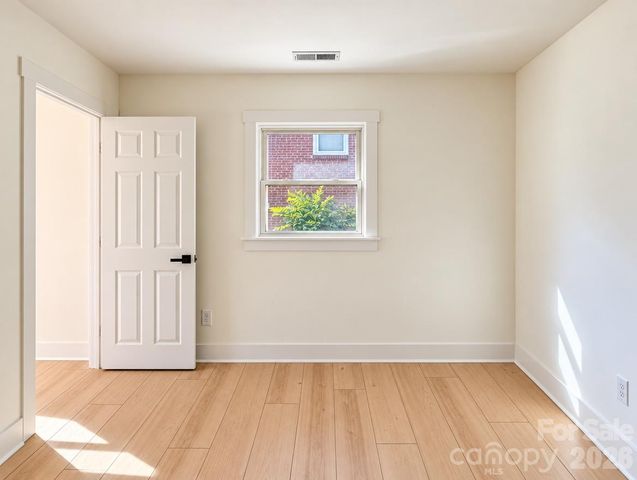 1827 Edgewater Drive, Charlotte, NC 28210