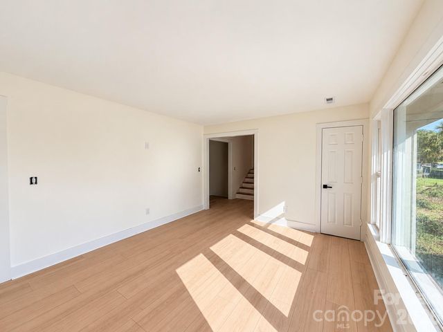 1827 Edgewater Drive, Charlotte, NC 28210