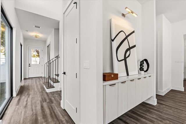 1320 CLOVERLAWN AVENUE, Orlando, FL 32806