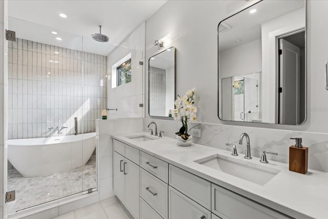 1320 CLOVERLAWN AVENUE, Orlando, FL 32806