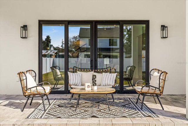 1320 CLOVERLAWN AVENUE, Orlando, FL 32806