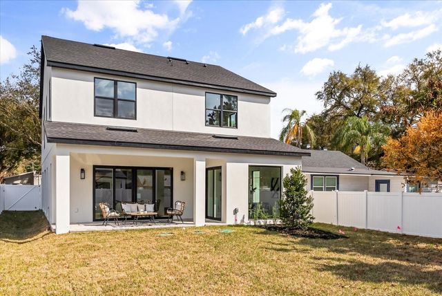 1320 CLOVERLAWN AVENUE, Orlando, FL 32806