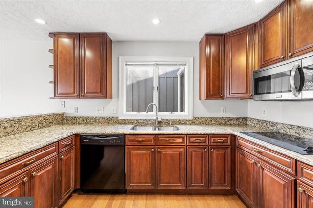 20 CESSNA LN, Fredericksburg, VA 22405