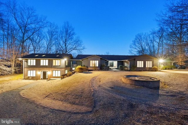 20 CESSNA LN, Fredericksburg, VA 22405