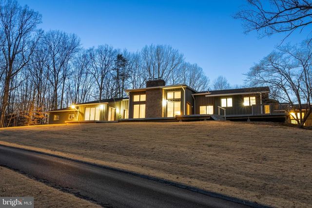 20 CESSNA LN, Fredericksburg, VA 22405