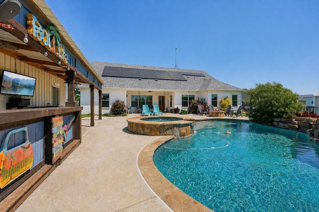 1180 Horizon Trace Drive, Azle, TX 76020