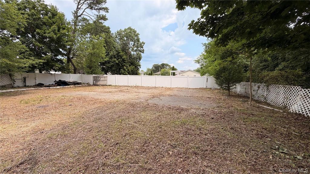 Johnson Street, Amityville, NY 11701 — exterior