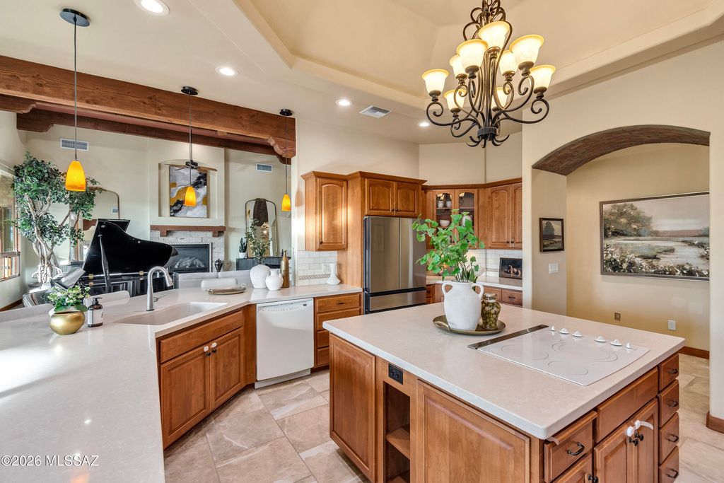 Image 16 of property listing at 5423 E Gleneagles Drive, Tucson, AZ 85718