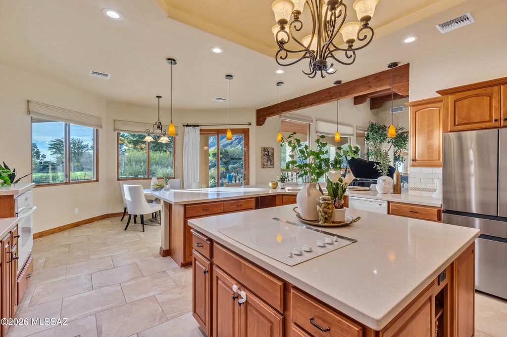 Image 17 of property listing at 5423 E Gleneagles Drive, Tucson, AZ 85718
