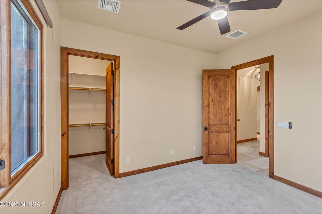 Image 35 of property listing at 5423 E Gleneagles Drive, Tucson, AZ 85718