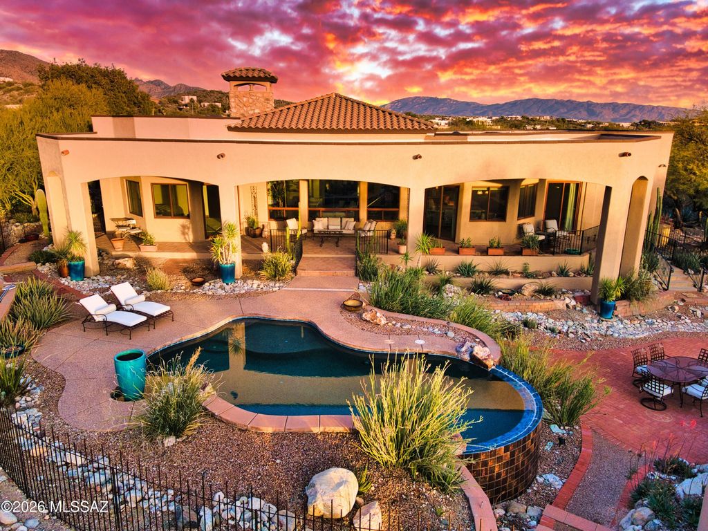 Image 44 of property listing at 5423 E Gleneagles Drive, Tucson, AZ 85718
