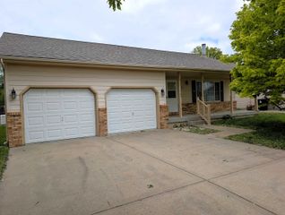 1259 Eastgate Ct, Salina, KS 67401