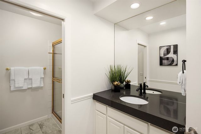 5889 NW Lac Leman Drive, Issaquah, WA 98027