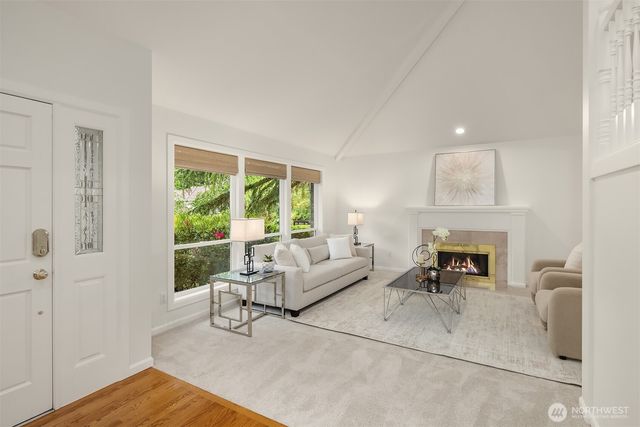 5889 NW Lac Leman Drive, Issaquah, WA 98027