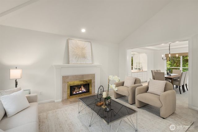 5889 NW Lac Leman Drive, Issaquah, WA 98027