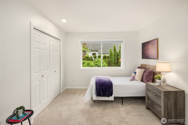 5889 NW Lac Leman Drive, Issaquah, WA 98027