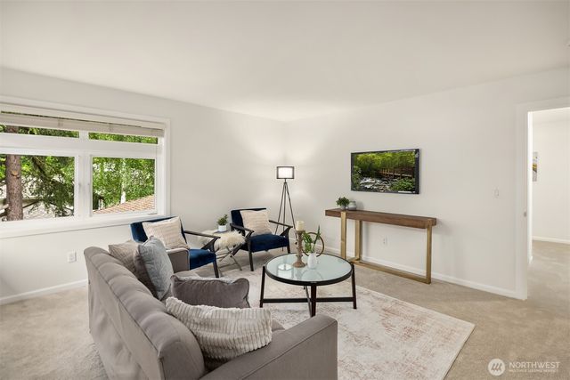 5889 NW Lac Leman Drive, Issaquah, WA 98027