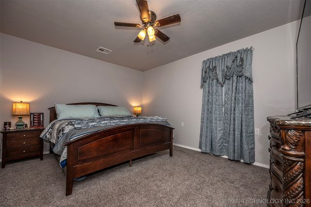 424398 Texanna Road, Checotah, OK 74426