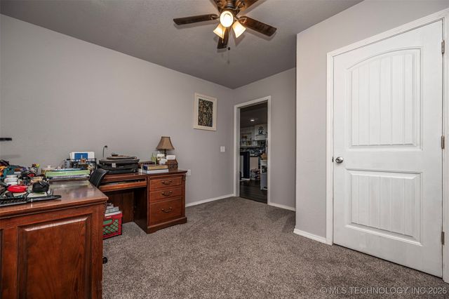 424398 Texanna Road, Checotah, OK 74426