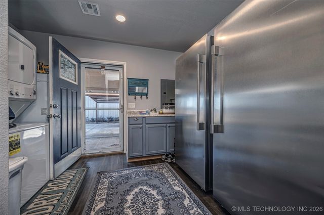 424398 Texanna Road, Checotah, OK 74426