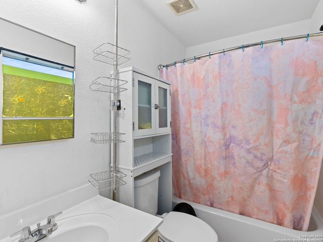 2 Fannin Post, San Antonio, TX 78240