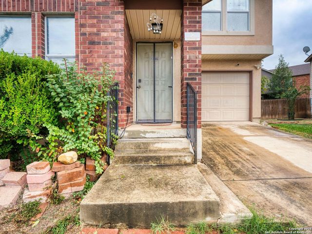 2 Fannin Post, San Antonio, TX 78240