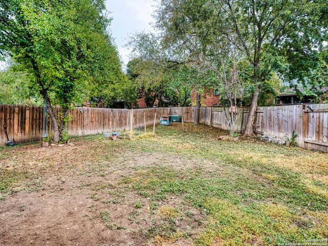 2 Fannin Post, San Antonio, TX 78240