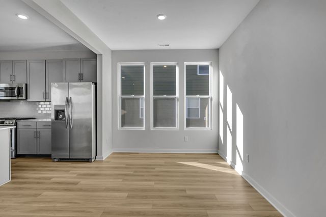 361 Euclid Dr, White House, TN 37188