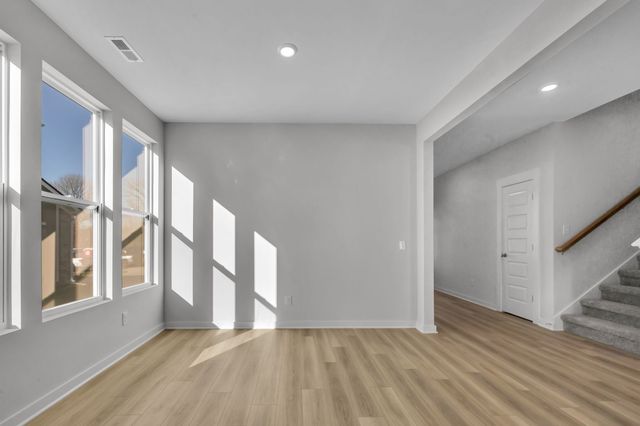 361 Euclid Dr, White House, TN 37188