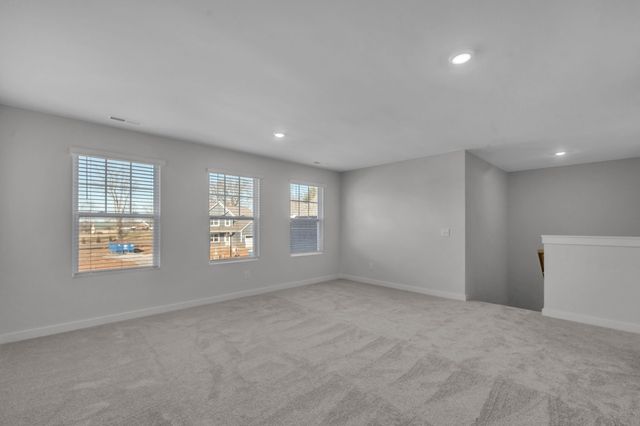 361 Euclid Dr, White House, TN 37188