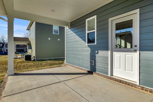 361 Euclid Dr, White House, TN 37188