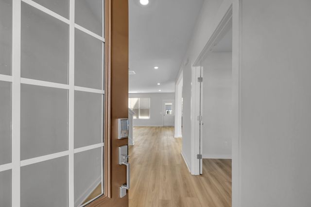 361 Euclid Dr, White House, TN 37188