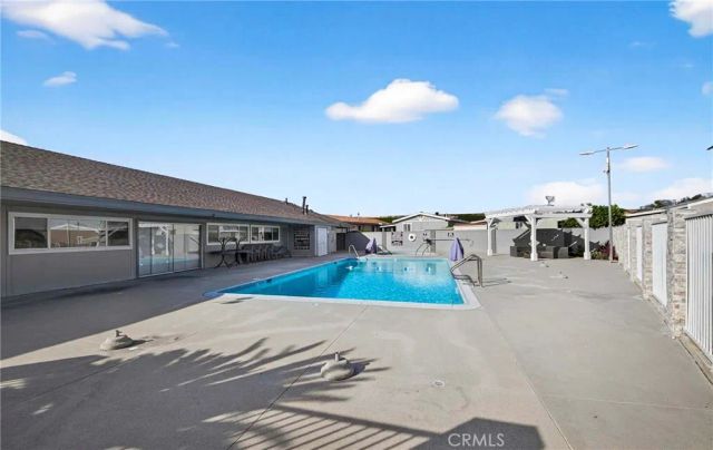 1241 N East, Anaheim, CA 92805