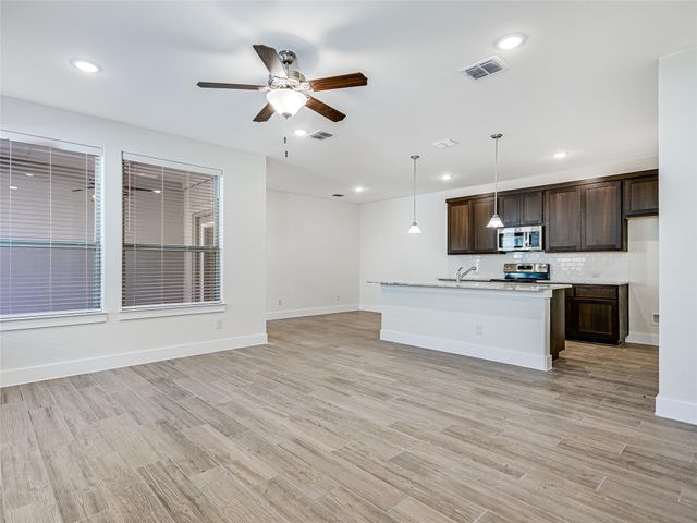 450 Parkline DR, Georgetown, TX 78626