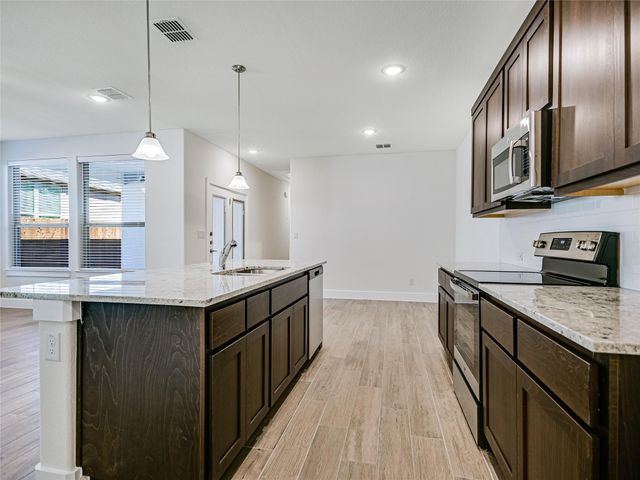450 Parkline DR, Georgetown, TX 78626