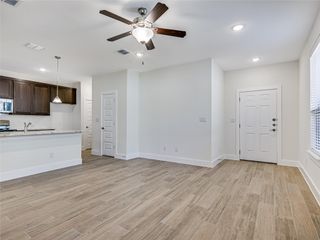 450 Parkline DR, Georgetown, TX 78626