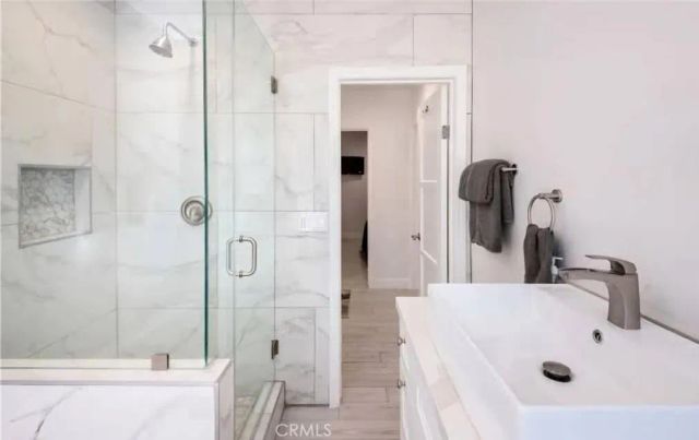1657 S Garth Ave, Los Angeles, CA 90035