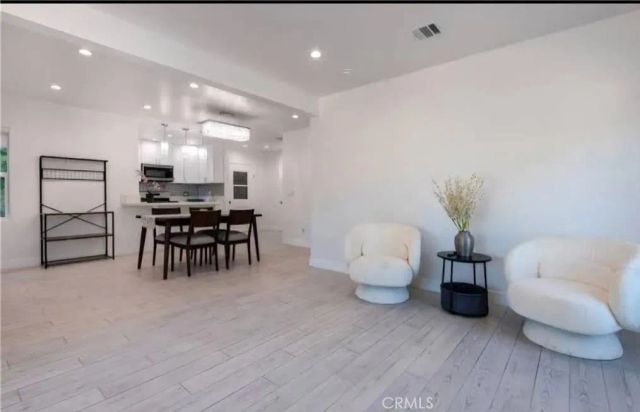 1657 S Garth Ave, Los Angeles, CA 90035