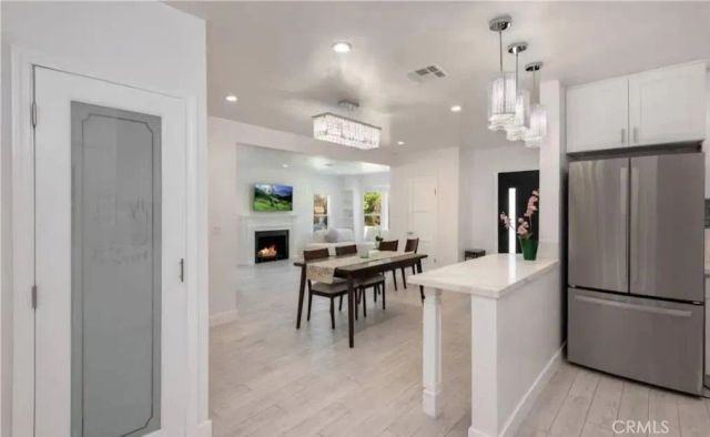 1657 S Garth Ave, Los Angeles, CA 90035
