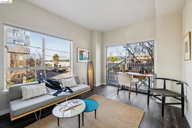 6465 San Pablo 203, Oakland, CA 94608